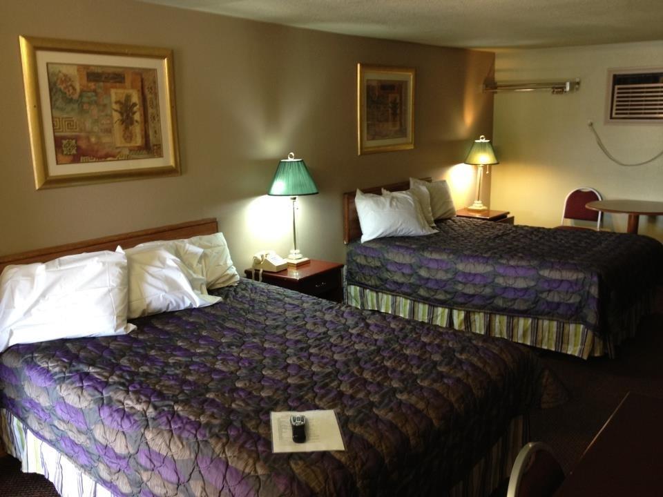 South Hutchinson Trails West Motel מראה חיצוני תמונה