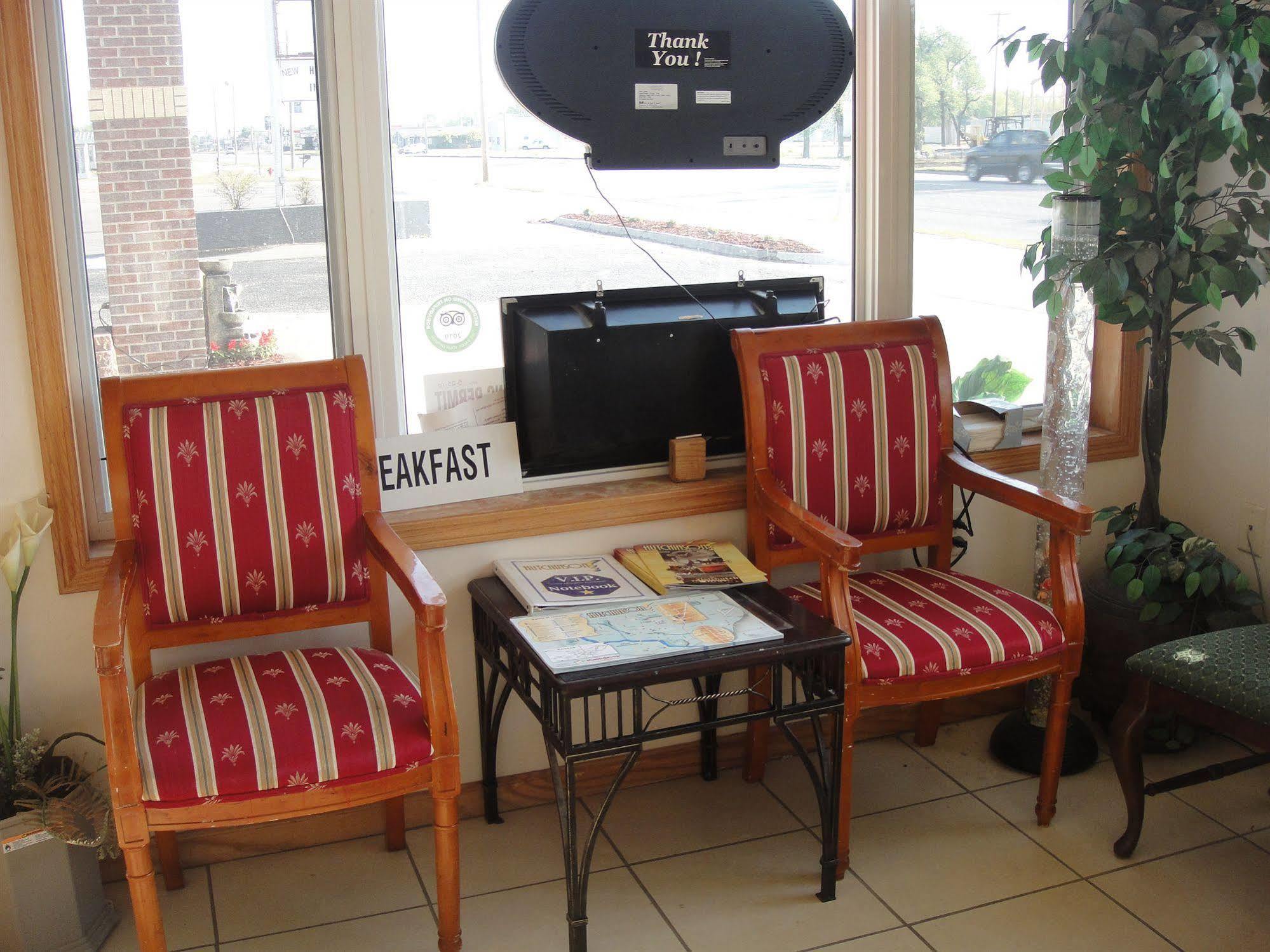 South Hutchinson Trails West Motel מראה חיצוני תמונה